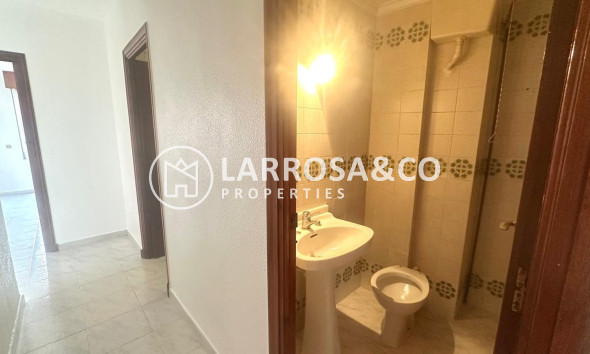 Вторичный рынок - Квартира - Торревьеха - Estacion de autobuses