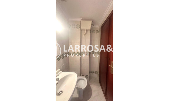 Вторичный рынок - Квартира - Торревьеха - Estacion de autobuses