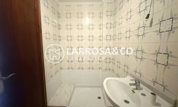 Вторичный рынок - Квартира - Торревьеха - Estacion de autobuses