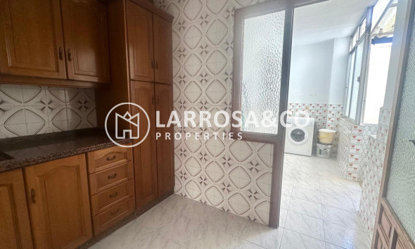 Вторичный рынок - Квартира - Торревьеха - Estacion de autobuses