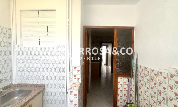 Вторичный рынок - Квартира - Торревьеха - Estacion de autobuses