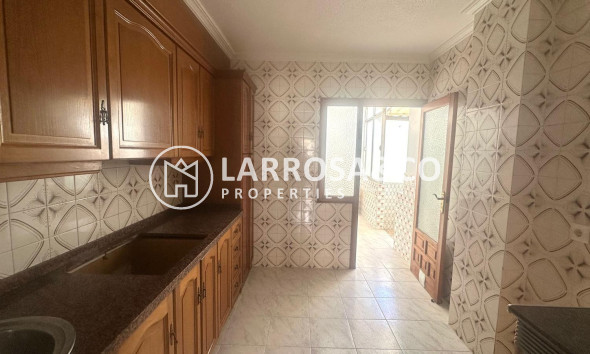 Вторичный рынок - Квартира - Торревьеха - Estacion de autobuses