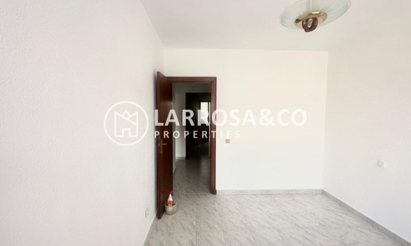 Вторичный рынок - Квартира - Торревьеха - Estacion de autobuses