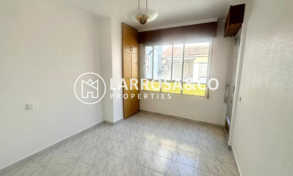 Вторичный рынок - Квартира - Торревьеха - Estacion de autobuses