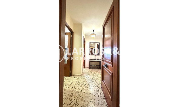 Resale - Apartment - Torrevieja - Punta Prima