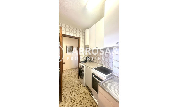 Resale - Apartment - Torrevieja - Punta Prima