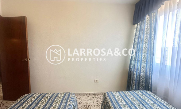 Resale - Apartment - Torrevieja - Punta Prima