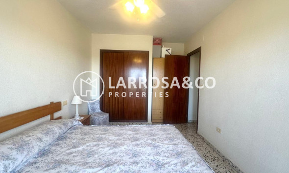 Resale - Apartment - Torrevieja - Punta Prima