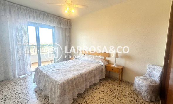 Resale - Apartment - Torrevieja - Punta Prima