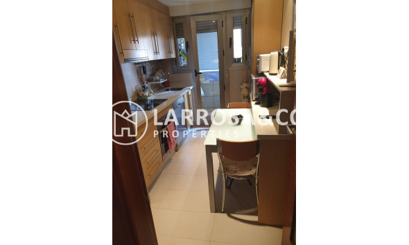 Resale - Apartment - Torrevieja - Las Piscinas Naturales