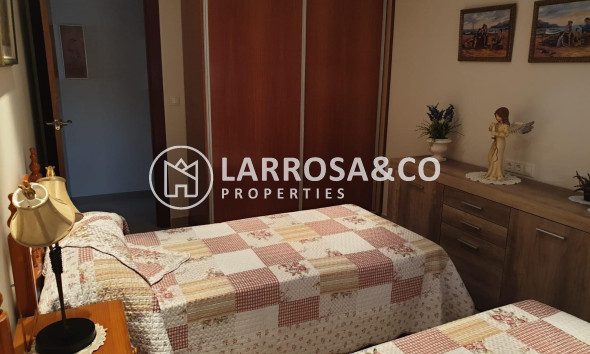 Resale - Apartment - Torrevieja - Las Piscinas Naturales