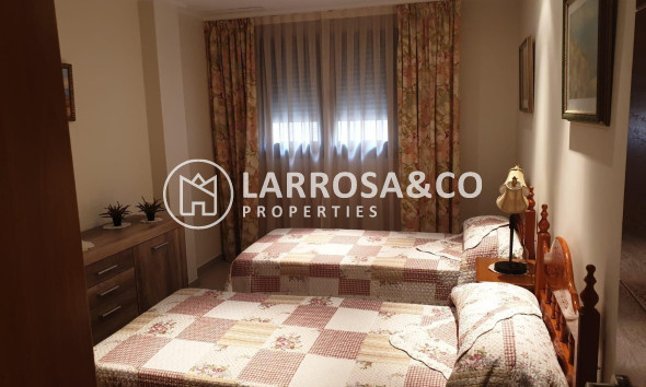 Resale - Apartment - Torrevieja - Las Piscinas Naturales