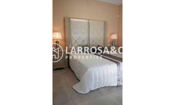 new-building-house-la-mata-bedroom-2-bed-on2113