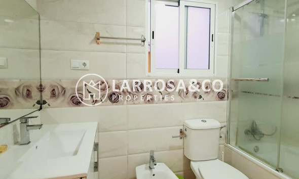 Reventa - Apartamento - Torrevieja - Centro