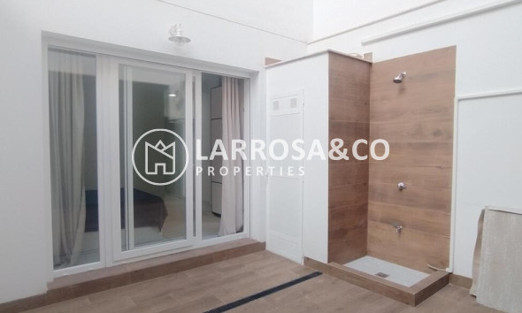 Reventa - Apartamento - Torrevieja - Playa del cura