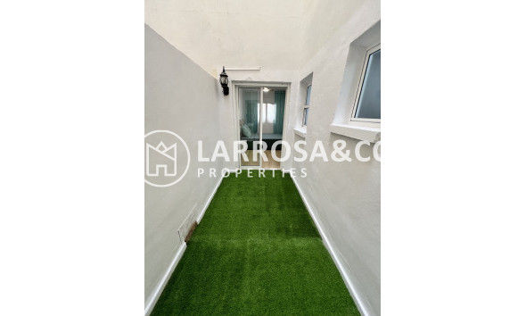 Resale - Apartment - Torrevieja - Centro