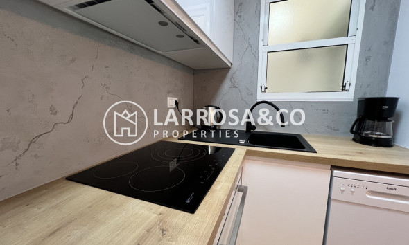 Resale - Apartment - Torrevieja - Centro