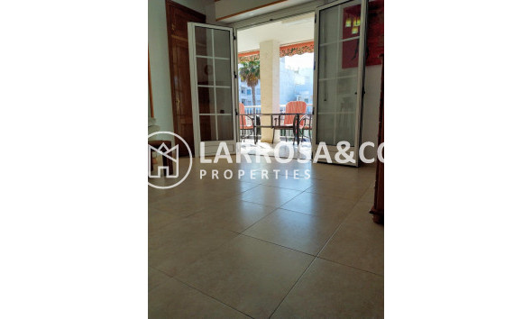 Resale - Apartment - Torrevieja - Playa de los Naufragos