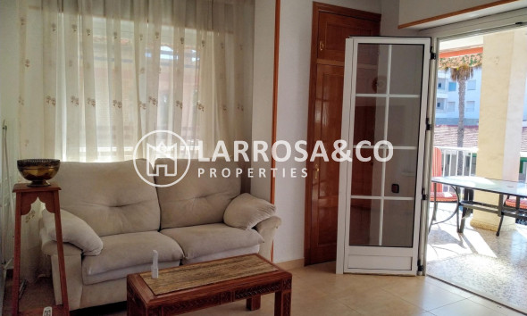 Resale - Apartment - Torrevieja - Playa de los Naufragos