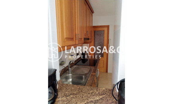 Resale - Apartment - Torrevieja - Playa de los Naufragos