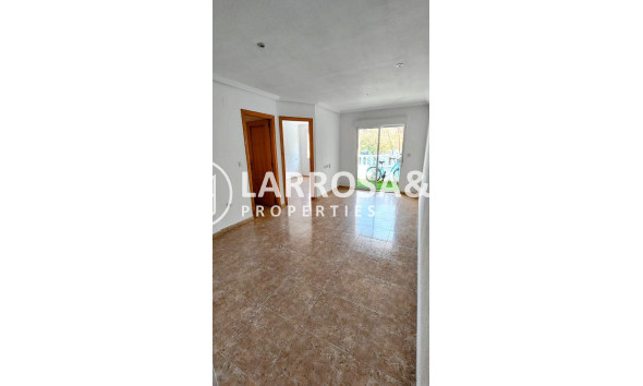 Resale - Apartment - Torrevieja - Los Locos Beach