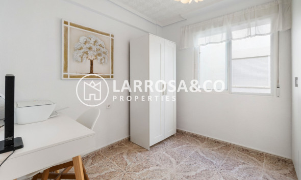 Reventa - Apartamento - Torrevieja - Playa del cura