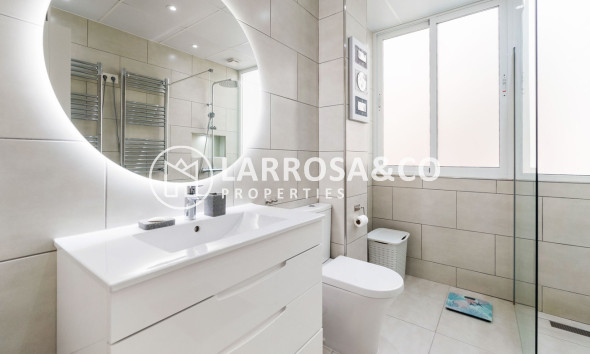 Reventa - Apartamento - Torrevieja - Playa del cura