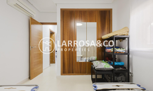 Resale - Detached House/Villa - Torrevieja - Aguas Nuevas