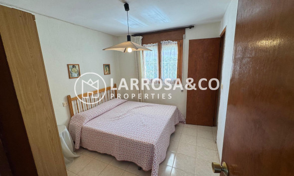 Resale - Semi-detached house - Torrevieja - Los Balcones