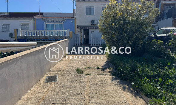 Resale - Semi-detached house - Torrevieja - Los Balcones