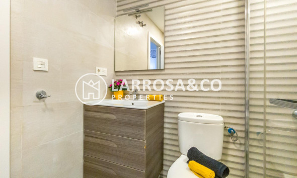 Resale - Apartment - Torrevieja - Estacion de autobuses