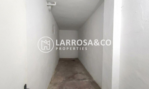 Resale - Apartment - Torrevieja - Estacion de autobuses