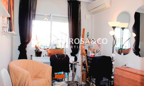 Resale - Detached House/Villa - Villamartín - Costa Blanca