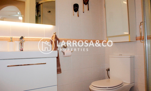 Resale - Detached House/Villa - Villamartín - Costa Blanca