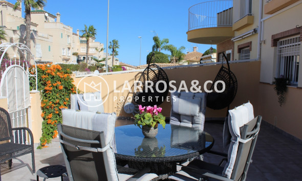 Resale - Detached House/Villa - Villamartín - Costa Blanca