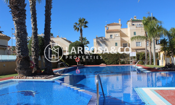 Resale - Detached House/Villa - Villamartín - Costa Blanca