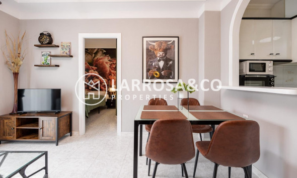 Resale - Apartment - Torrevieja - Estacion de autobuses