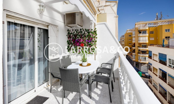Resale - Apartment - Torrevieja - Estacion de autobuses