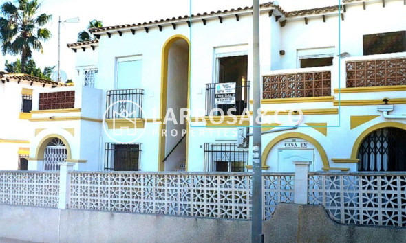 Resale - Apartment - Villamartín - Costa Blanca