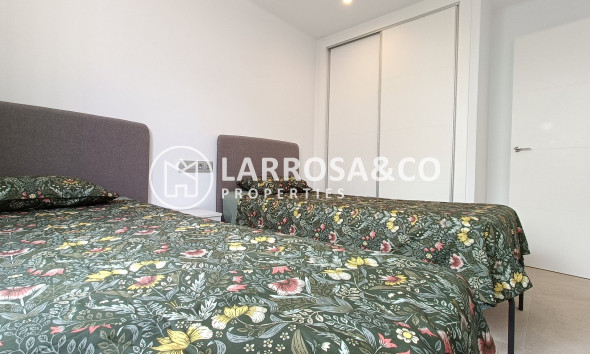 Resale - Detached House/Villa - Vistabella Golf Entre Naranjos - Inland