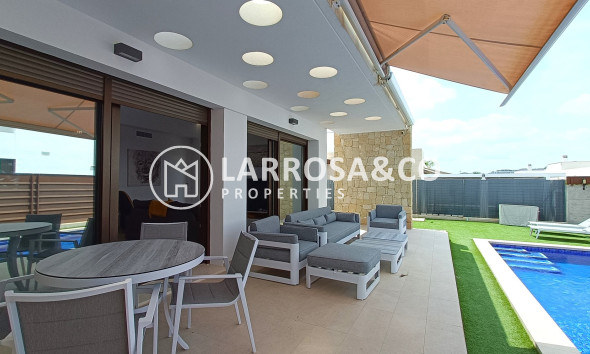 Resale - Detached House/Villa - Vistabella Golf Entre Naranjos - Inland