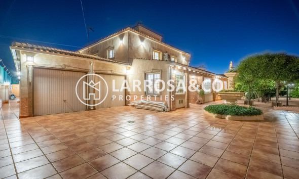 Herverkoop - Villa - Torrevieja - El chaparral