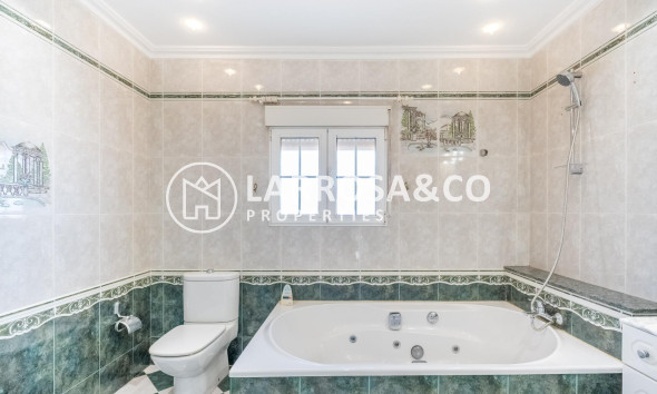 Herverkoop - Villa - Torrevieja - El chaparral