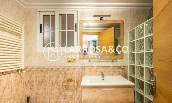 Herverkoop - Villa - Torrevieja - El chaparral