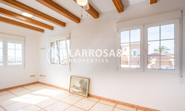 Herverkoop - Villa - Torrevieja - El chaparral