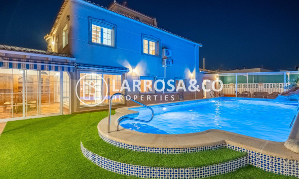 Herverkoop - Villa - Torrevieja - El chaparral