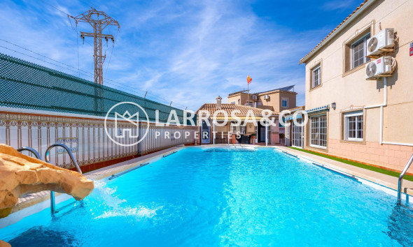 Herverkoop - Villa - Torrevieja - El chaparral