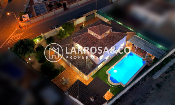 Herverkoop - Villa - Torrevieja - El chaparral