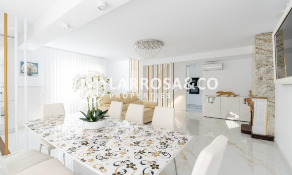 A Vendre - Semi-detached house - Torrevieja - Punta Prima