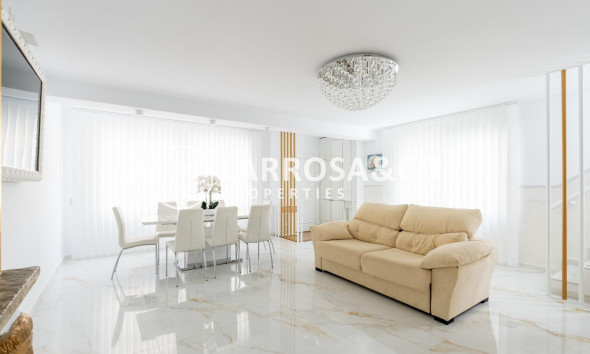 A Vendre - Semi-detached house - Torrevieja - Punta Prima